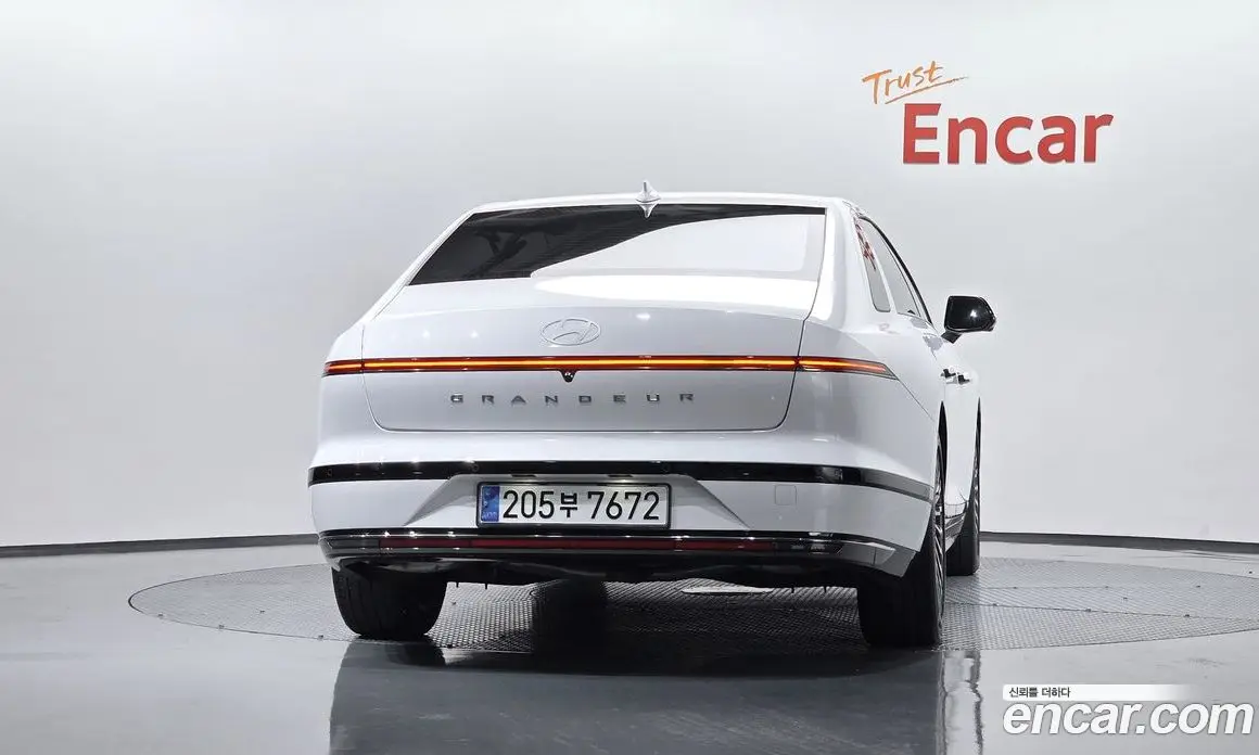 Hyundai Grandeur 2023 1.6 автомат (гидро), фото 3