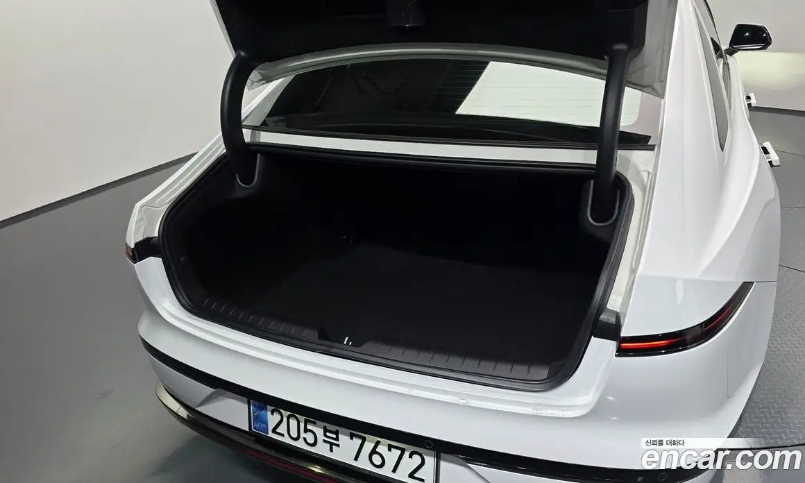 Hyundai Grandeur 2023 1.6 автомат (гидро), фото 35