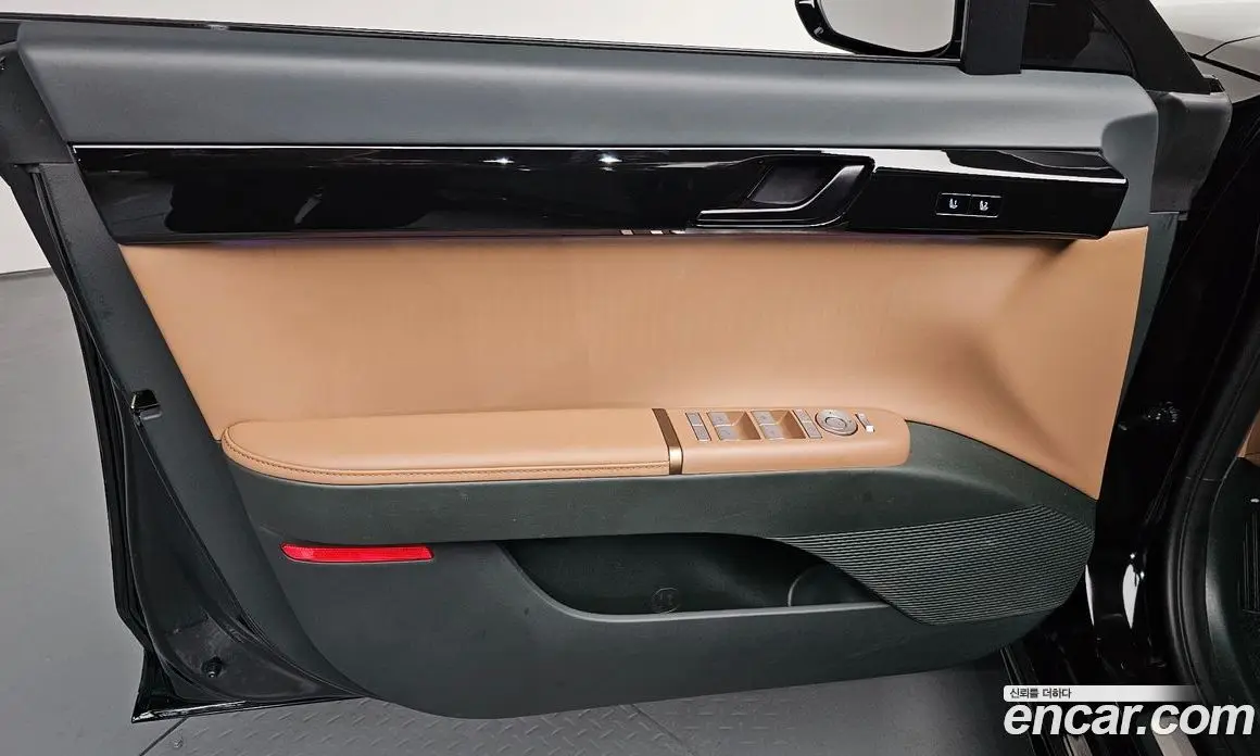 Hyundai Grandeur 2025 1.6 автомат (гидро), фото 13