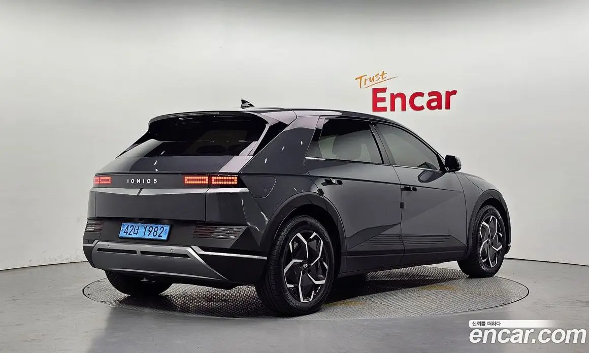 Hyundai Ioniq 5 2023 0.1 автомат (гидро), фото 2