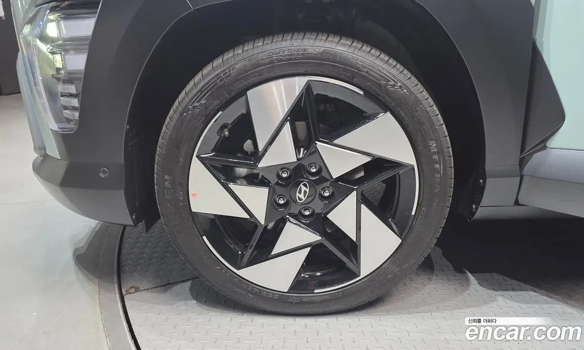 Hyundai Kona 2026 1.6 автомат (гидро), фото 5 Hyundai Kona 2026 1.6 автомат (гидро), фото 5