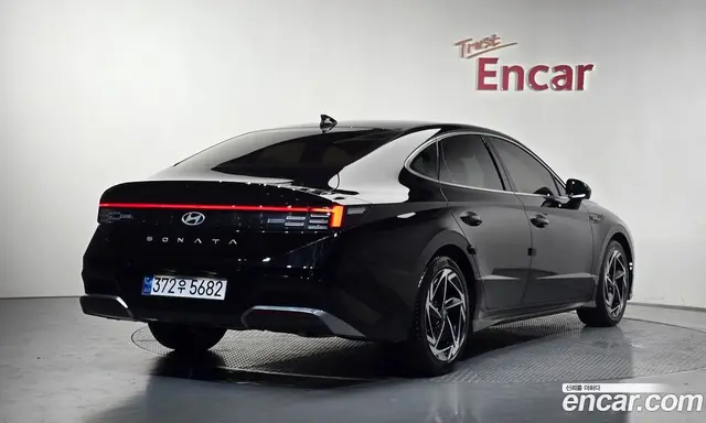 Hyundai Sonata 2023 2.0 автомат (гидро), миниатюра 2 Hyundai Sonata 2023 2.0 автомат (гидро), миниатюра 2