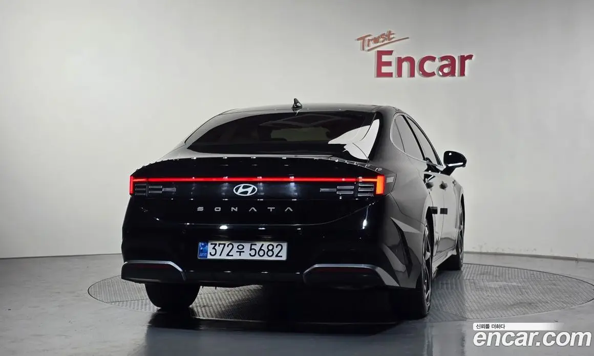 Hyundai Sonata 2023 2.0 автомат (гидро), фото 4 Hyundai Sonata 2023 2.0 автомат (гидро), фото 4