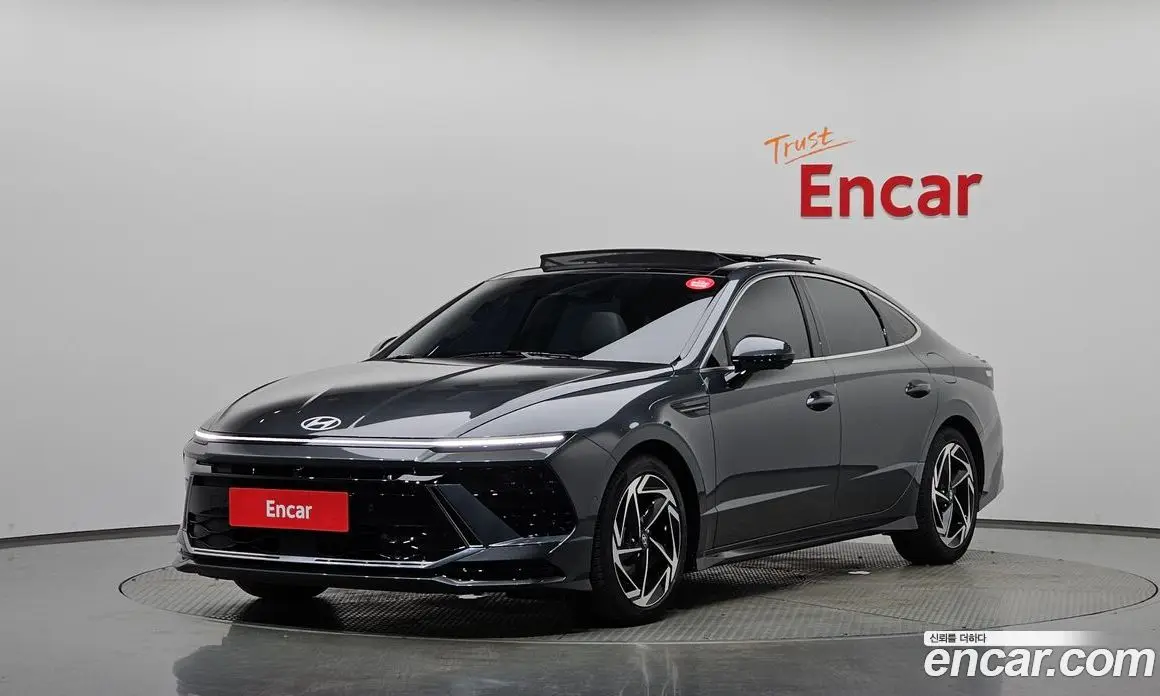 Hyundai Sonata 2024 1.6 автомат (гидро), фото 1