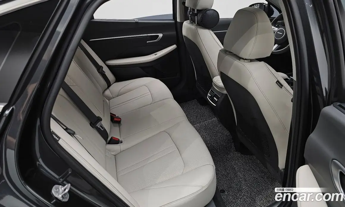 Hyundai Sonata 2024 1.6 автомат (гидро), фото 18