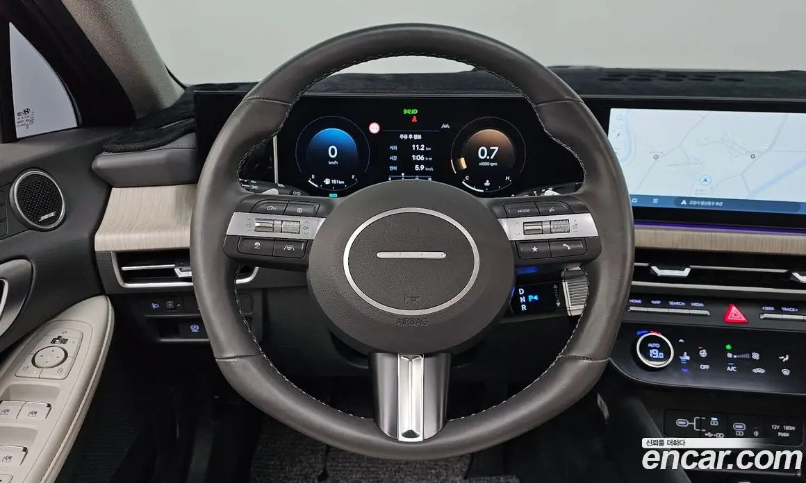 Hyundai Sonata 2024 1.6 автомат (гидро), фото 19