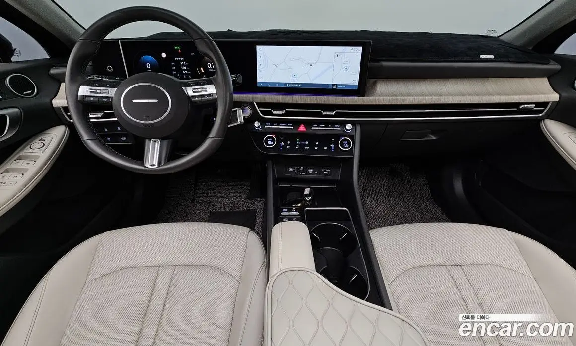 Hyundai Sonata 2024 1.6 автомат (гидро), фото 10