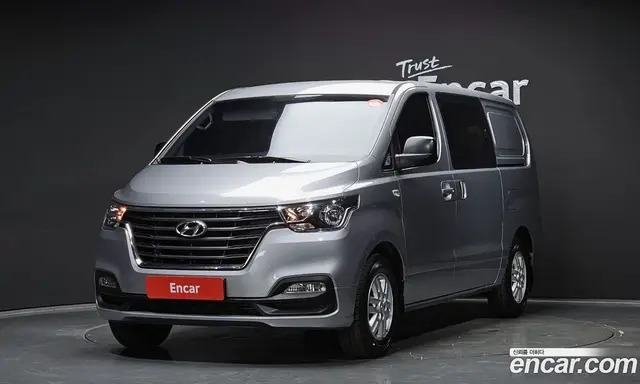 Hyundai Starex 2020 2.5 автомат (гидро), миниатюра 1 Hyundai Starex 2020 2.5 автомат (гидро), миниатюра 1