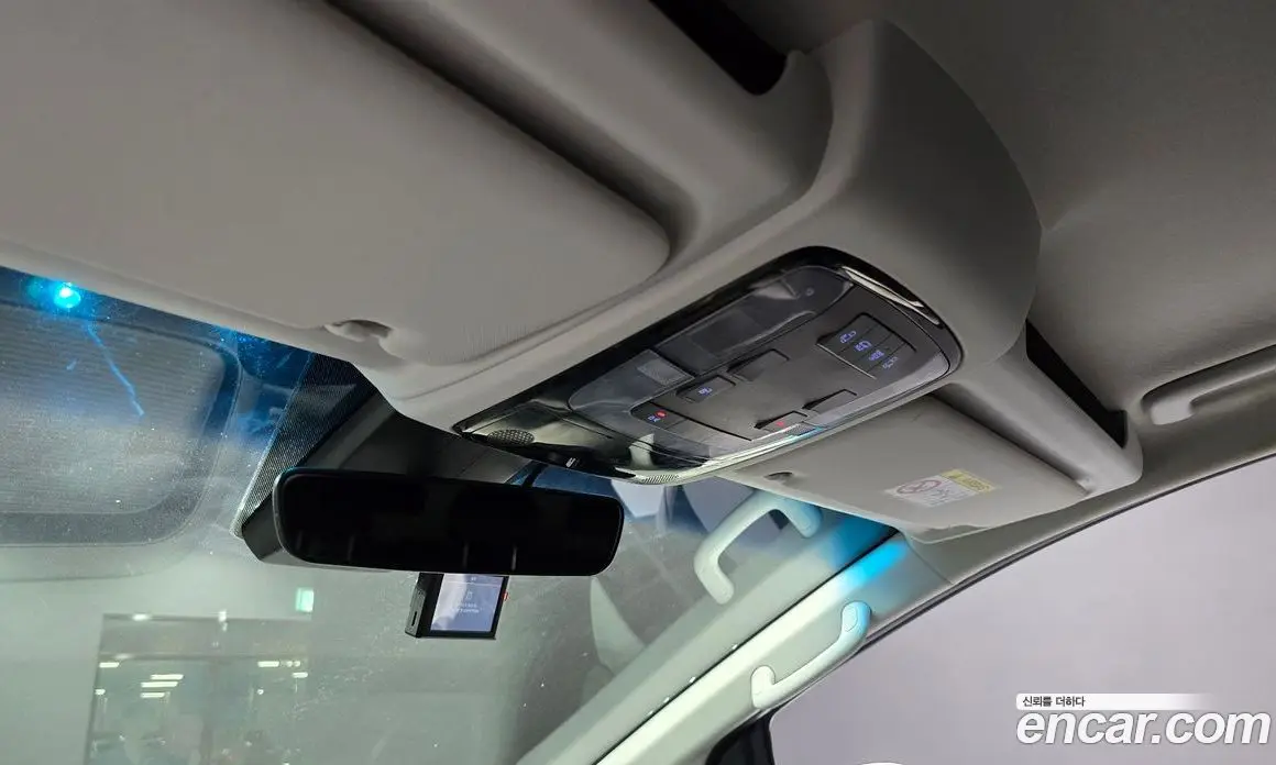 Hyundai Staria 2021 2.2 автомат (гидро), фото 24