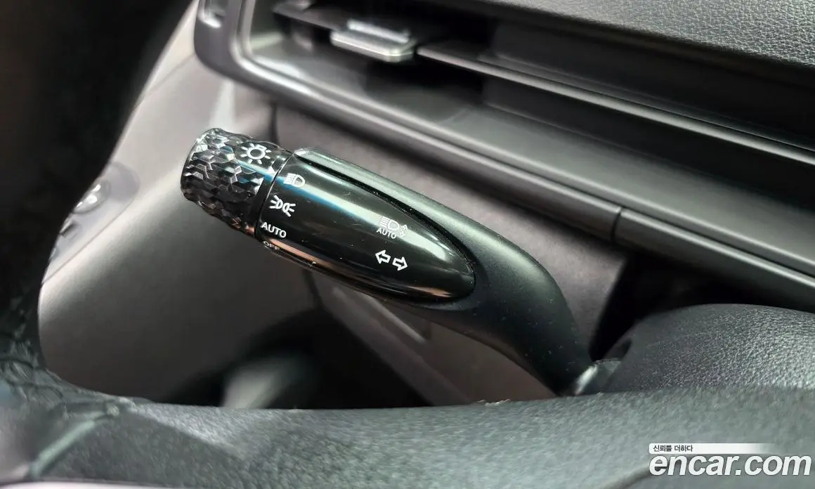 Hyundai Staria 2021 2.2 автомат (гидро), фото 27