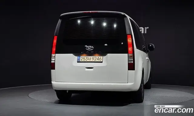 Hyundai Staria 2021 2.2 автомат (гидро), миниатюра 4