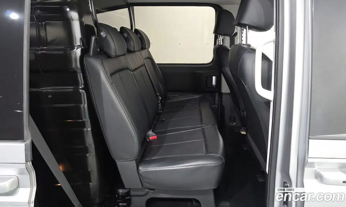 Hyundai Staria 2022 2.2 автомат (гидро), фото 18