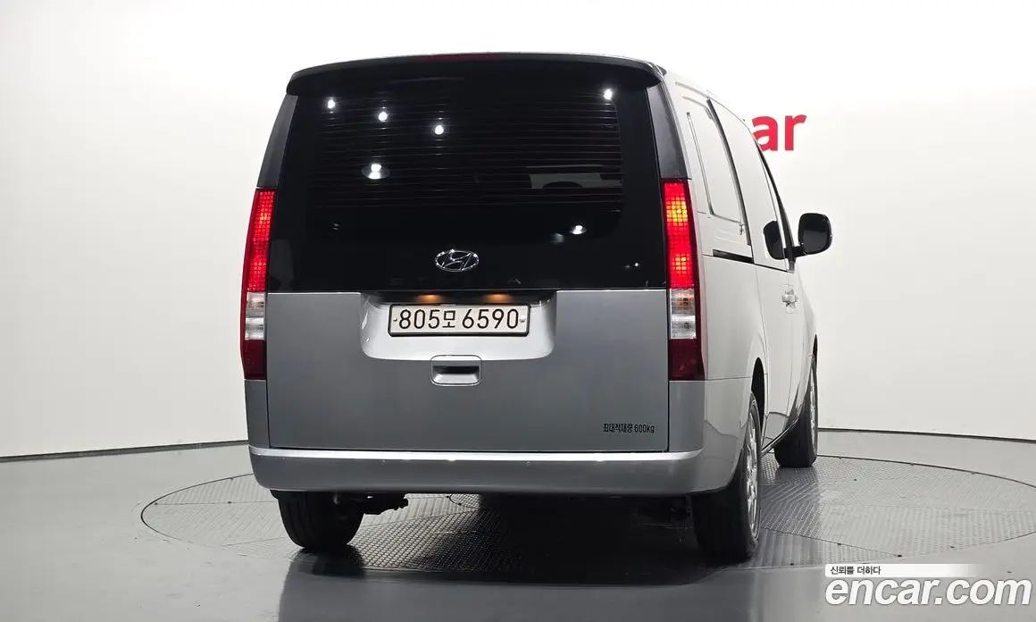 Hyundai Staria 2022 2.2 автомат (гидро), фото 4