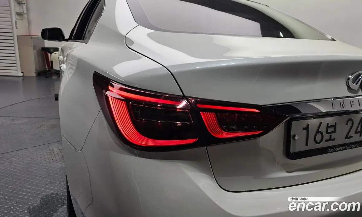 Infiniti Q50 2018 3.5 автомат (гидро), фото 9 Infiniti Q50 2018 3.5 автомат (гидро), фото 9