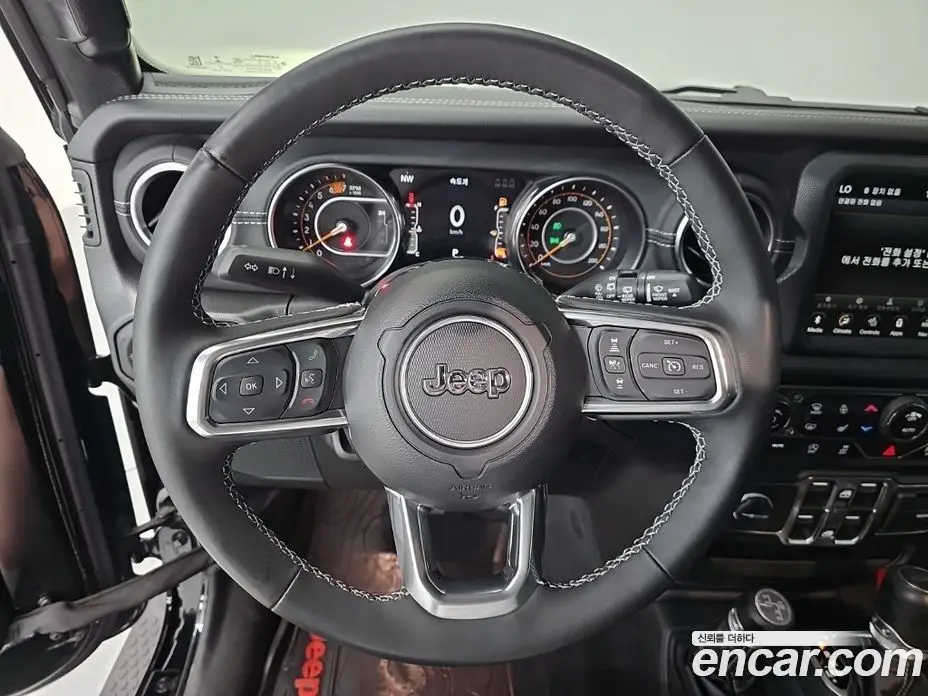 Jeep Wrangler 2023 2.0 автомат (гидро), фото 10 Jeep Wrangler 2023 2.0 автомат (гидро), фото 10