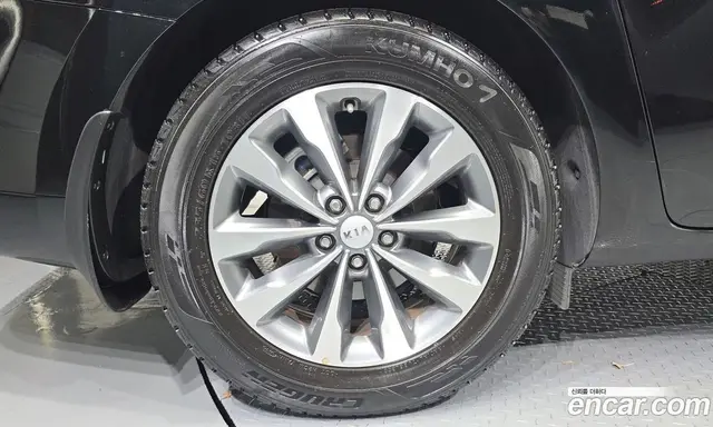 Kia Carnival 2016 2.2 автомат (гидро), миниатюра 5 Kia Carnival 2016 2.2 автомат (гидро), миниатюра 5