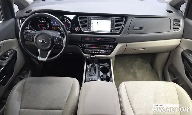 Kia Carnival 2016 2.2 автомат (гидро), миниатюра 10 Kia Carnival 2016 2.2 автомат (гидро), миниатюра 10