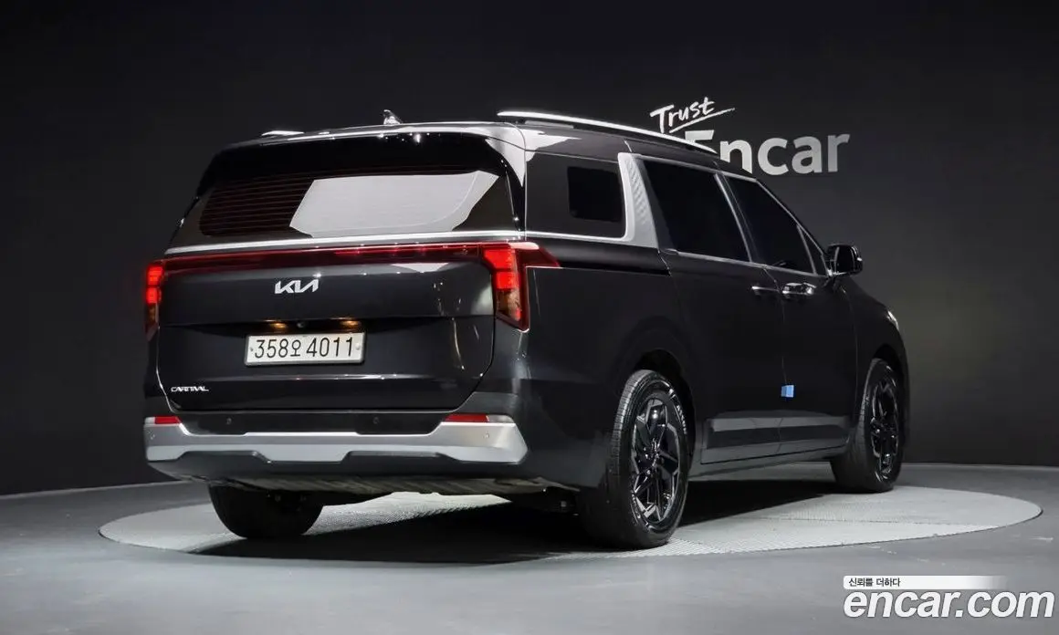 Kia Carnival 2024 2.2 автомат (гидро), фото 2