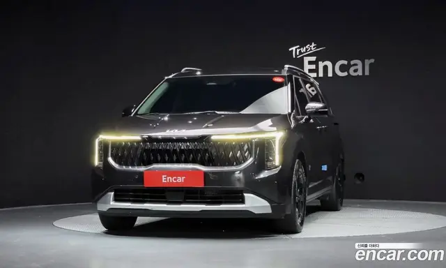 Kia Carnival 2024 2.2 автомат (гидро), миниатюра 3