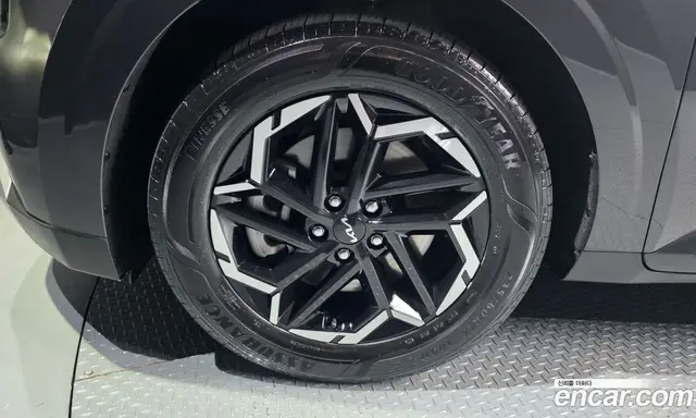 Kia Carnival 2024 2.2 автомат (гидро), миниатюра 5
