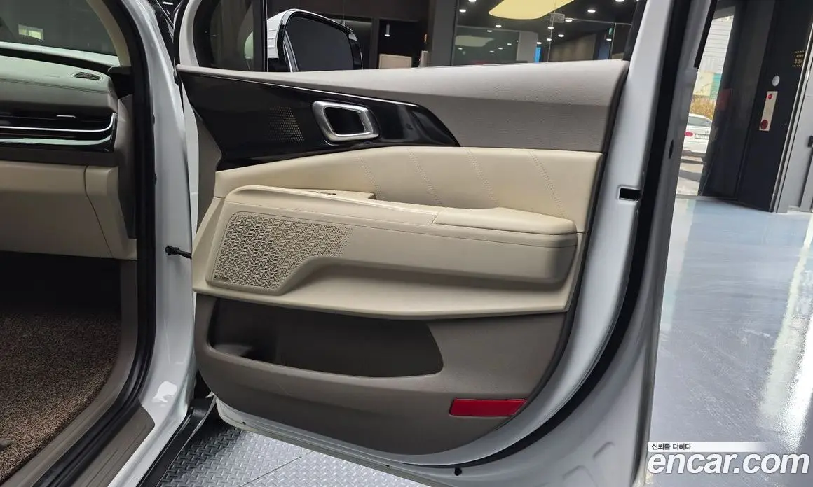 Kia Carnival 2024 2.2 автомат (гидро), фото 15