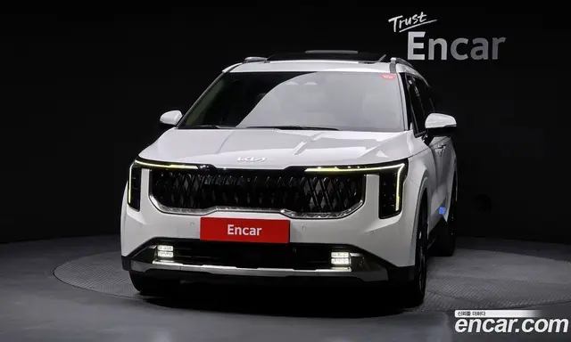Kia Carnival 2024 2.2 автомат (гидро), миниатюра 3