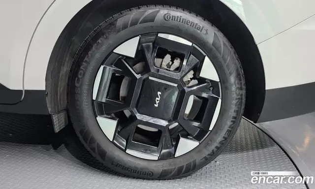 Kia Carnival 2024 2.2 автомат (гидро), миниатюра 7