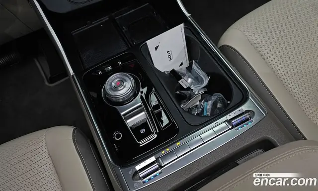 Kia Carnival 2024 1.6 автомат (гидро), миниатюра 11