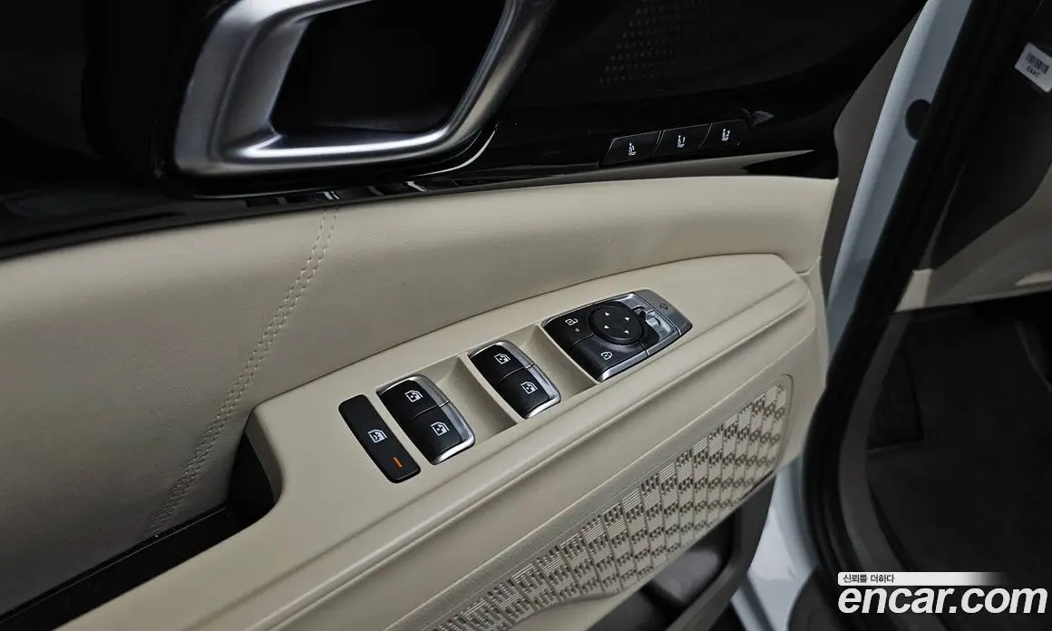 Kia Carnival 2024 1.6 автомат (гидро), фото 22
