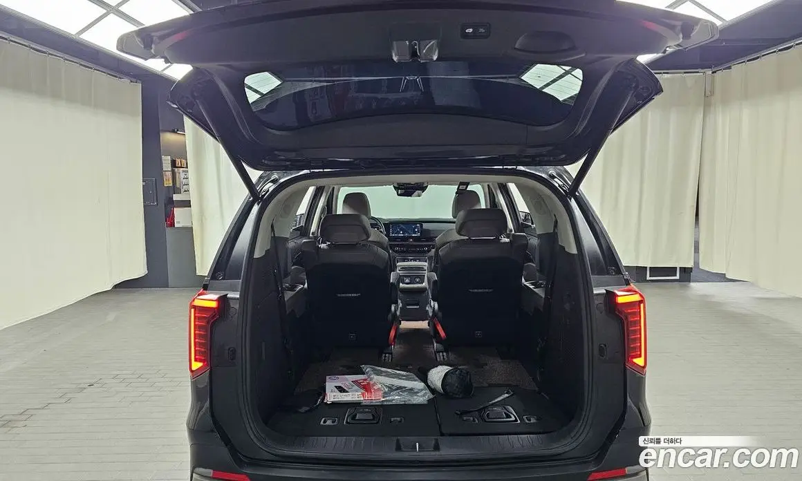 Kia Carnival 2025 1.6 автомат (гидро), фото 23 Kia Carnival 2025 1.6 автомат (гидро), фото 23
