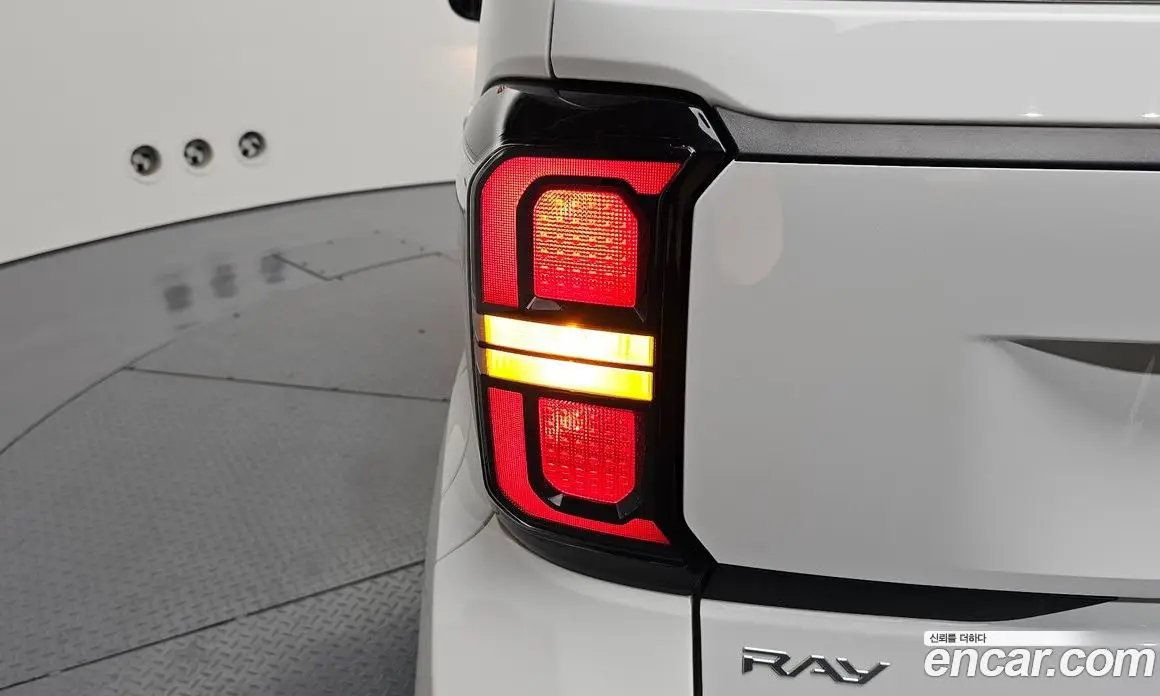 Kia Ray 2023 1.0 автомат (гидро), фото 9