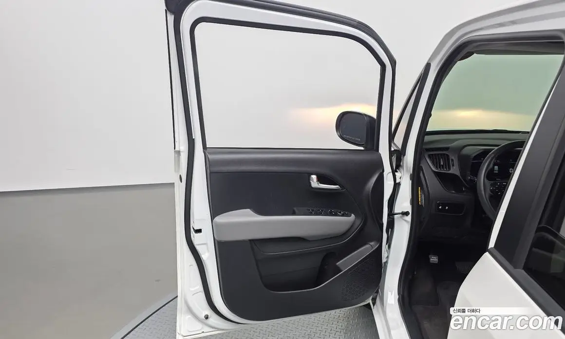 Kia Ray 2024 1.0 автомат (гидро), фото 14