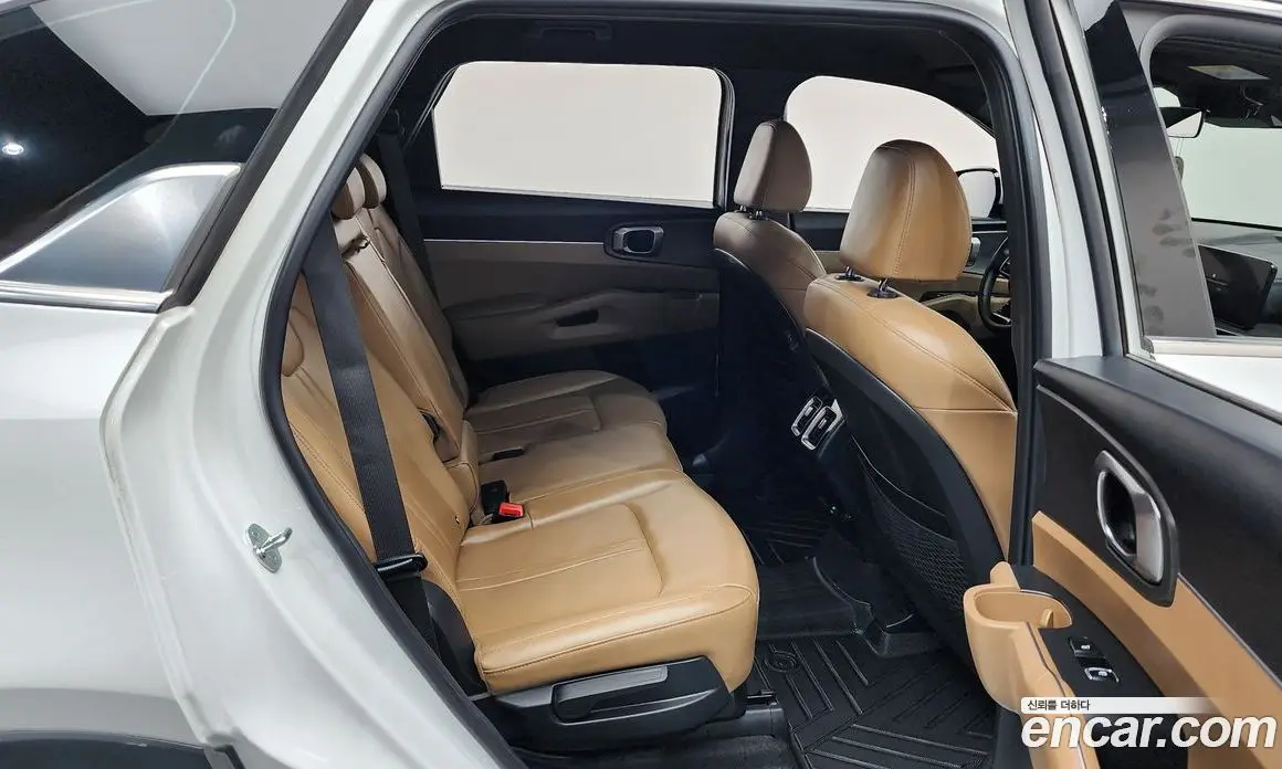 Kia Sorento 2024 2.5 автомат (гидро), фото 17 Kia Sorento 2024 2.5 автомат (гидро), фото 17