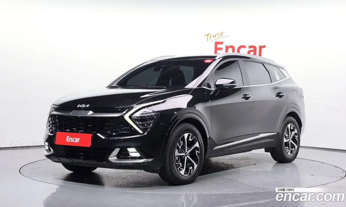 Kia Sportage 2022 1.6 автомат (гидро), фото 1
