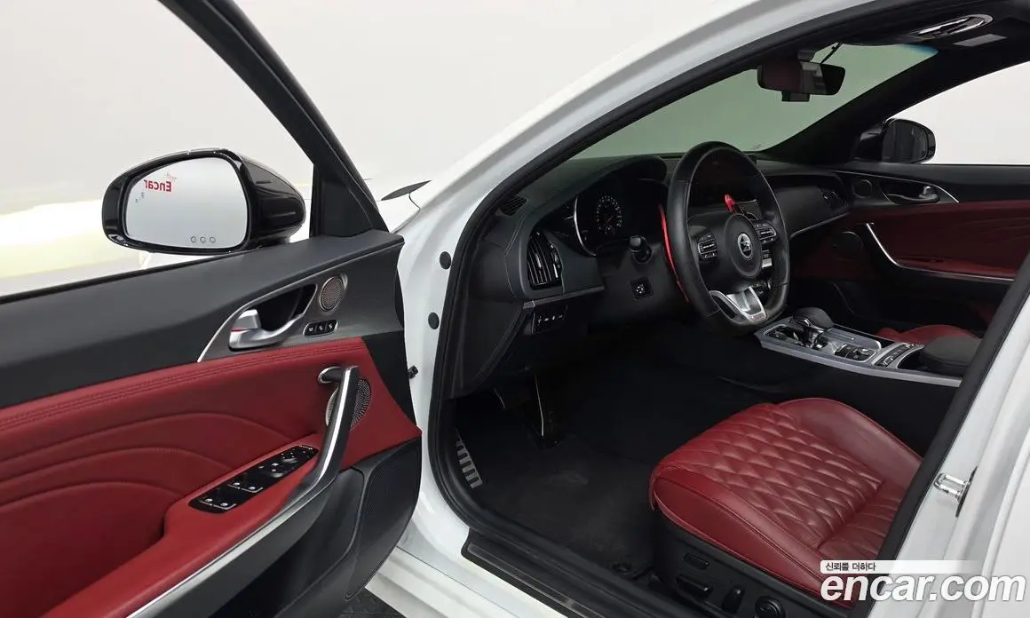 Kia Stinger 2021 3.3 автомат (гидро), фото 10 Kia Stinger 2021 3.3 автомат (гидро), фото 10