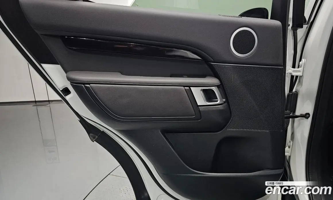 Land Rover Discovery 2019 3.0 автомат (гидро), фото 14 Land Rover Discovery 2019 3.0 автомат (гидро), фото 14