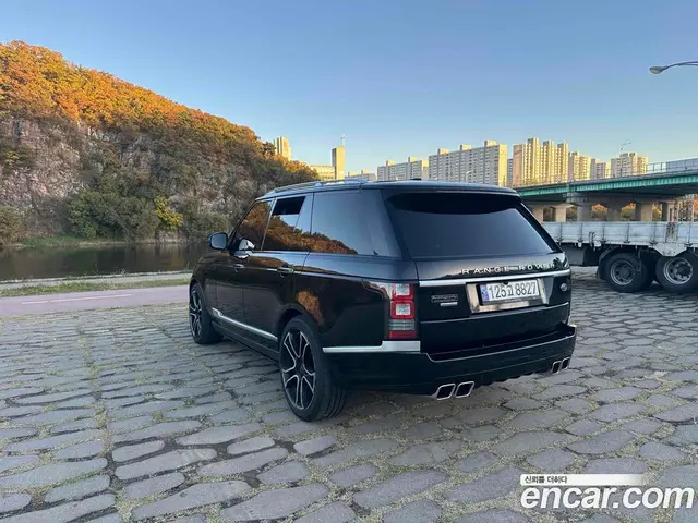 Land Rover Range Rover 2014 5.0 автомат (гидро), миниатюра 8 Land Rover Range Rover 2014 5.0 автомат (гидро), миниатюра 8