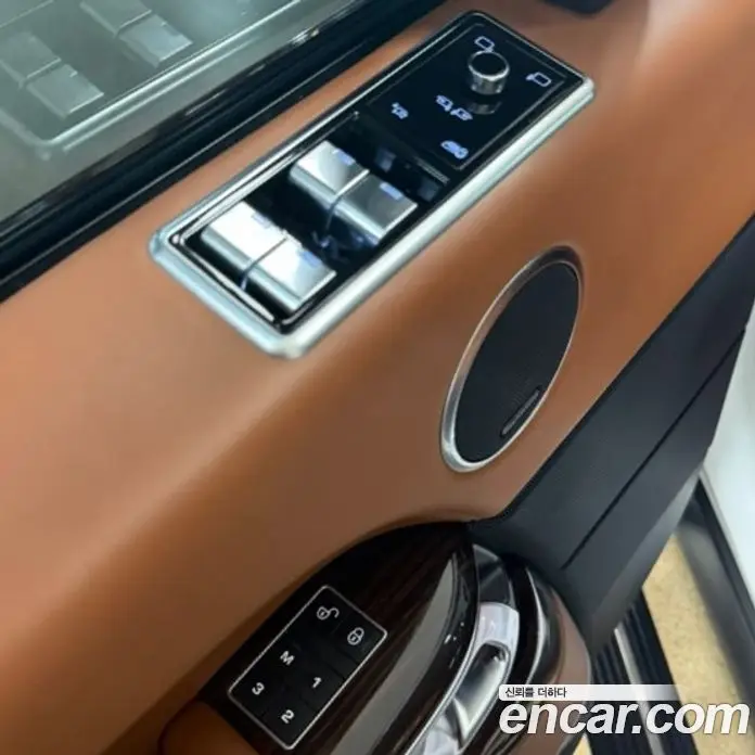 Land Rover Range Rover 2015 4.4 автомат (гидро), фото 15 Land Rover Range Rover 2015 4.4 автомат (гидро), фото 15