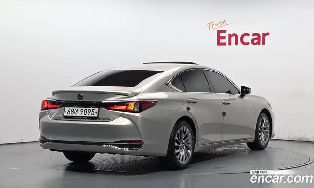 Lexus ES 2019 2.5 автомат (гидро), миниатюра 2 Lexus ES 2019 2.5 автомат (гидро), миниатюра 2