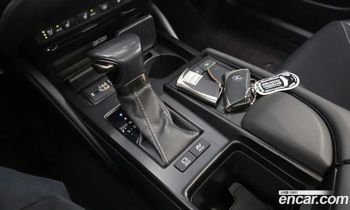 Lexus ES 2019 2.5 автомат (гидро), фото 12 Lexus ES 2019 2.5 автомат (гидро), фото 12