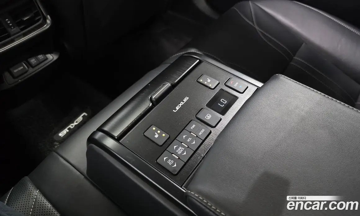 Lexus ES 2019 2.5 автомат (гидро), фото 33 Lexus ES 2019 2.5 автомат (гидро), фото 33