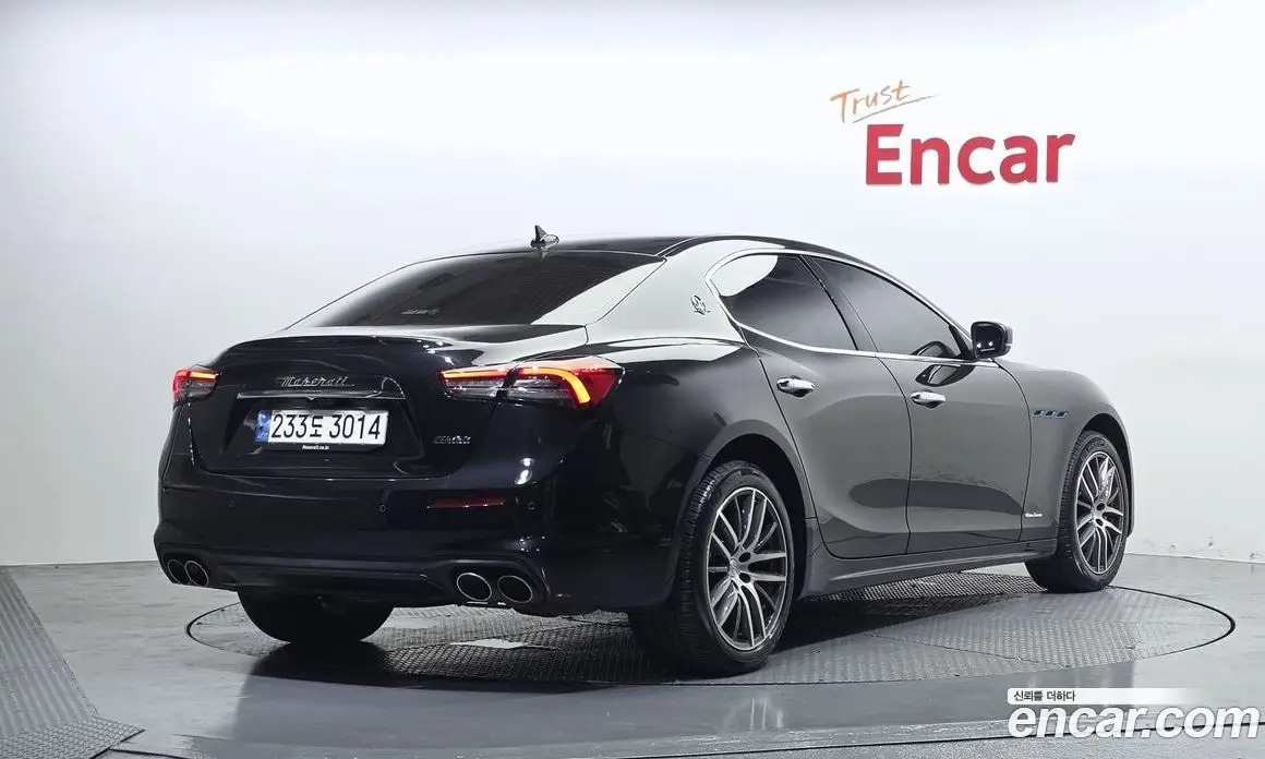 Maserati Ghibli 2021 2.0 автомат (гидро), фото 2