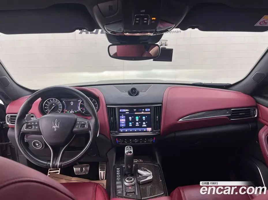 Maserati Levante 2022 3.0 автомат (гидро), фото 17
