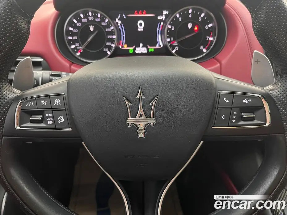 Maserati Levante 2022 3.0 автомат (гидро), фото 5