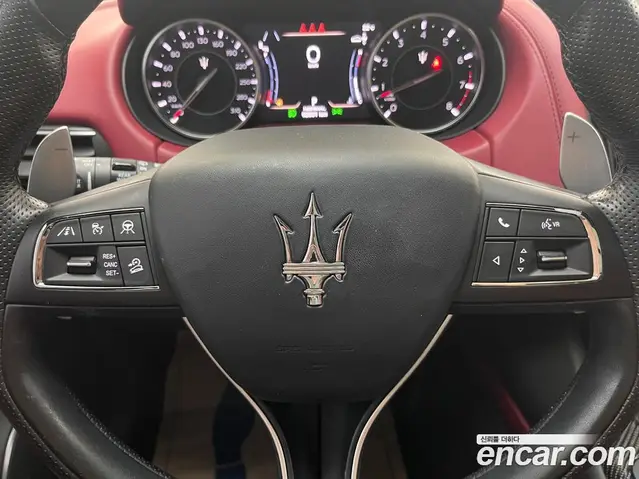 Maserati Levante 2022 3.0 автомат (гидро), миниатюра 5