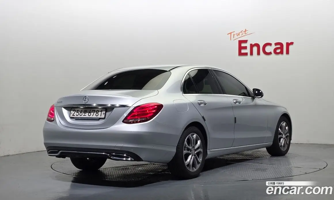 Mercedes-Benz C-Class 2015 2.0 автомат (гидро), фото 2 Mercedes-Benz C-Class 2015 2.0 автомат (гидро), фото 2