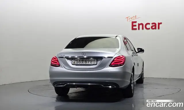 Mercedes-Benz C-Class 2015 2.0 автомат (гидро), миниатюра 4 Mercedes-Benz C-Class 2015 2.0 автомат (гидро), миниатюра 4