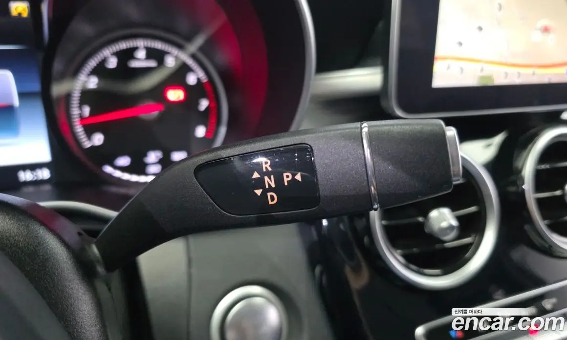 Mercedes-Benz C-Class 2015 2.0 автомат (гидро), фото 9 Mercedes-Benz C-Class 2015 2.0 автомат (гидро), фото 9