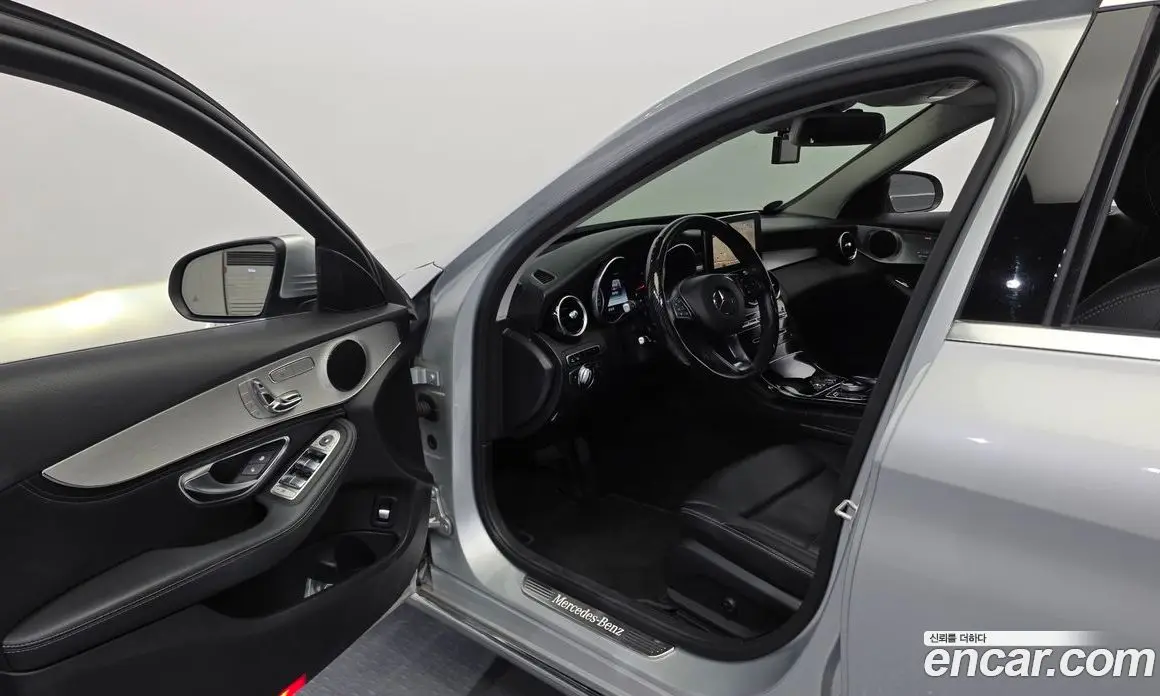 Mercedes-Benz C-Class 2015 2.0 автомат (гидро), фото 10 Mercedes-Benz C-Class 2015 2.0 автомат (гидро), фото 10