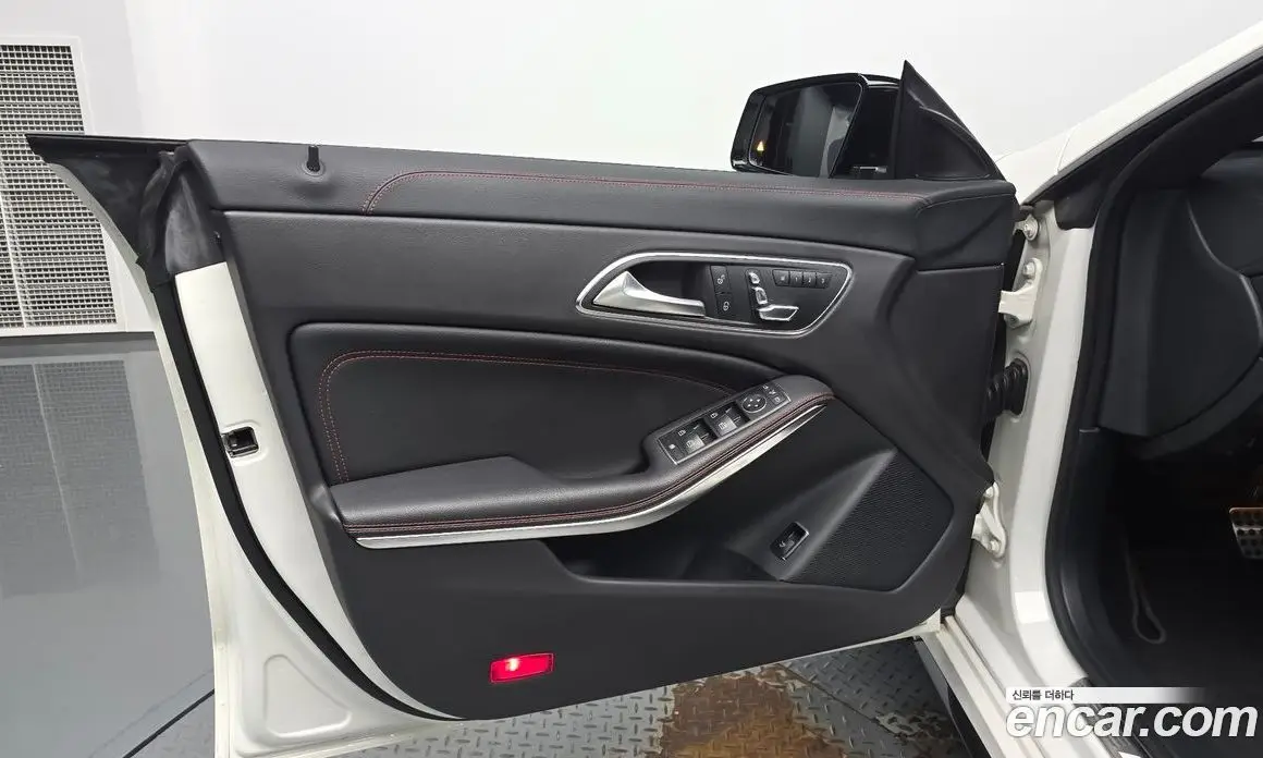 Mercedes-Benz CLA-Class 2017 2.0 автомат (гидро), фото 13 Mercedes-Benz CLA-Class 2017 2.0 автомат (гидро), фото 13